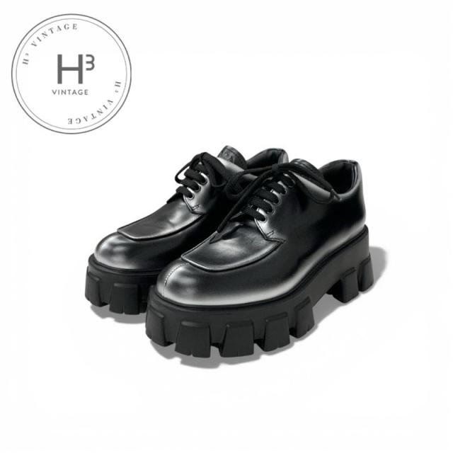 プラダ PRADA モノリス ローファー 革靴 靴 シューズ レザー シルバー ブラック ロゴ レースアップシューズ