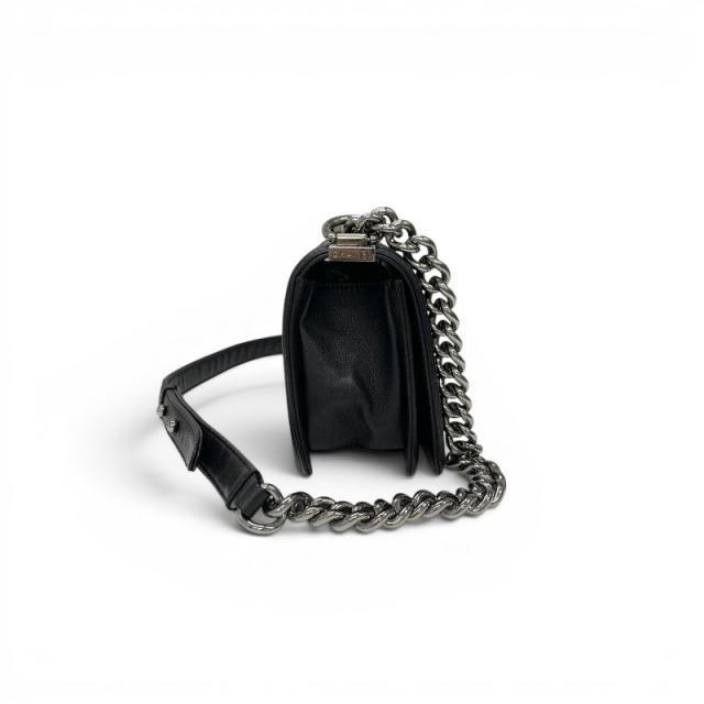 シャネル CHANEL バッグ ショルダーバッグ ブラック シルバー ボーイシャネル20 ココマーク シェブロン シングルフラップ_1