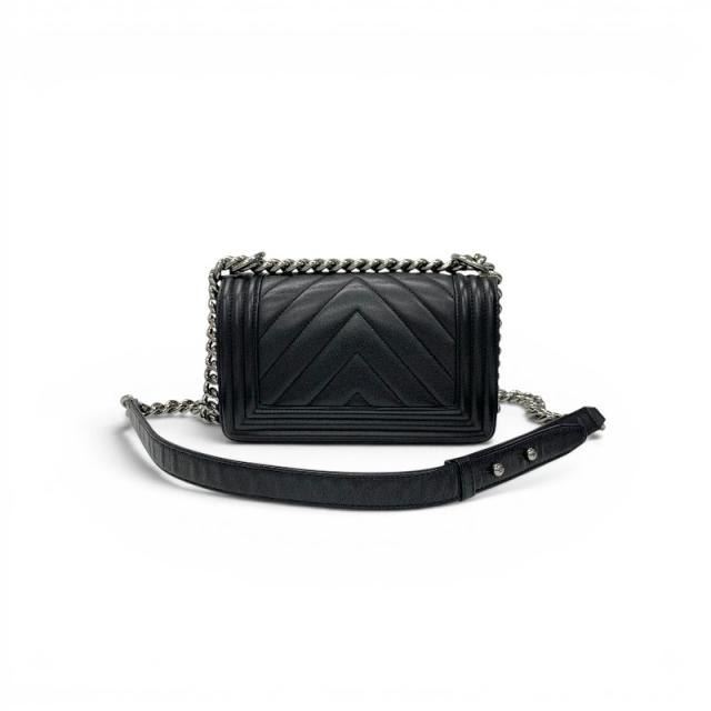 シャネル CHANEL バッグ ショルダーバッグ ブラック シルバー ボーイシャネル20 ココマーク シェブロン シングルフラップ_2