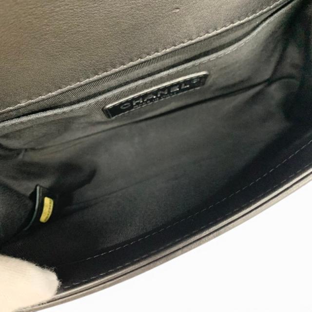 シャネル CHANEL バッグ ショルダーバッグ ブラック シルバー ボーイシャネル20 ココマーク シェブロン シングルフラップ_6