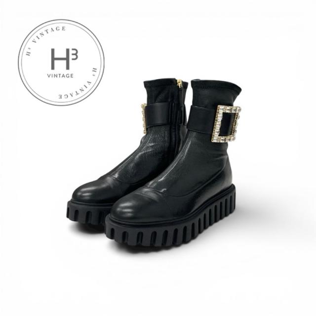 ロジェヴィヴィエ Roger Vivier ブーツ 遊撃手ブーツ 靴 シューズ なめし革 黒いこと 黒 ストラスバックル ビジュー 厚底