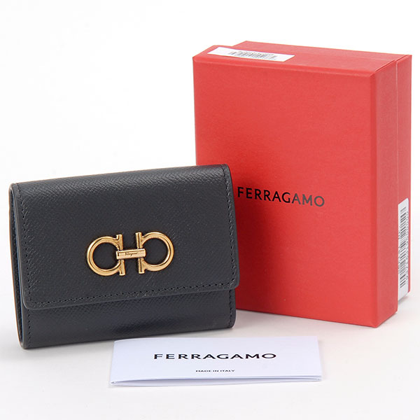 SalvatoreFerragamo サルヴァトーレフェラガモ 三つ折り財布 SFE22