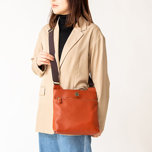 小田清 豊岡工房 日本製 牛革 ボディショルダーバッグ 4310 1個の通販