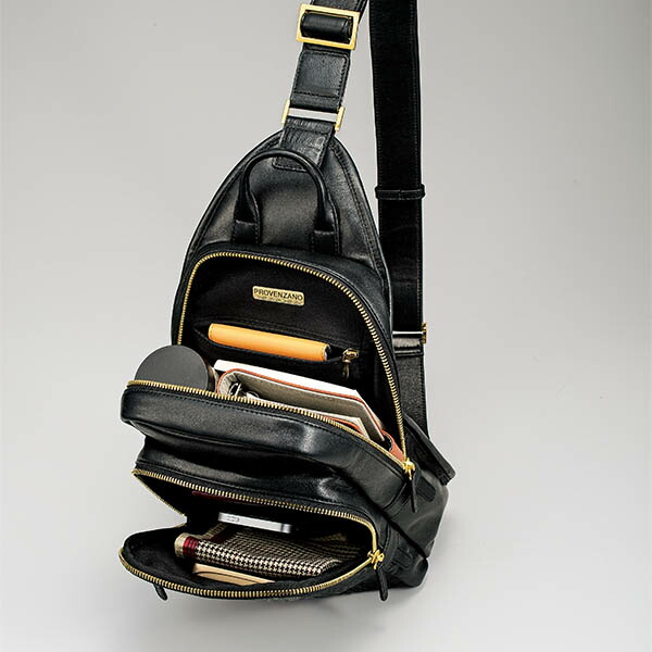 I・E・I プロヴェンザノ カイマーノ・ネーロ ワンショルダーバッグ