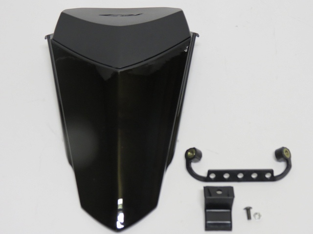 YAMAHA用 YZF-R7 YZFR7 YZF R7 2022 以降 シングルシートカウル 黒艶あり 6,873円