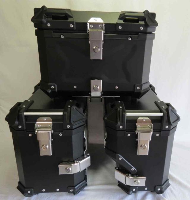 アルミケース リアボックス45L-B＋サイドボックス38LX2-B 汎用可 ツーリングボックス 3点セットの通販は 45,403円