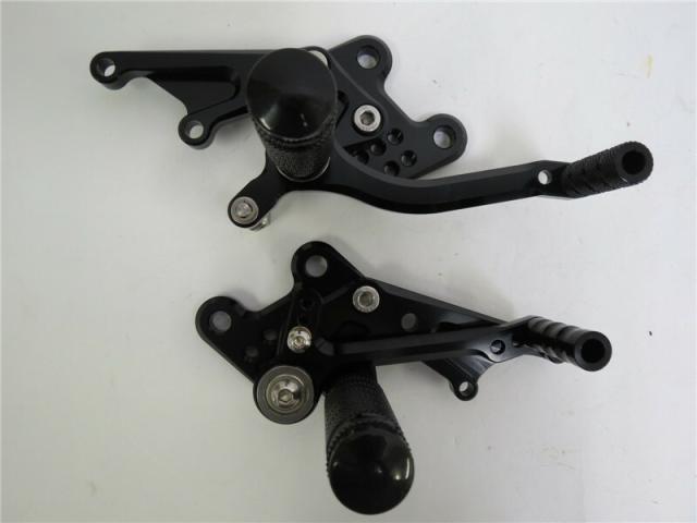 CNC 調整式 ZX-14 ZZR1400 2006-2011 バックステップ 黒