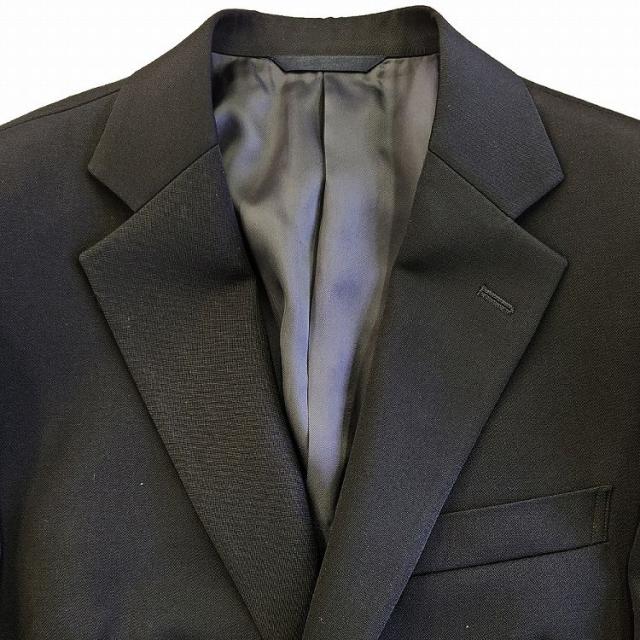 【日本製】合服 秋冬梅春用スリーシーズン用ブラックスーツ ：毛高率混 シングル 略礼服 喪服【2B×1： アジャスター付き】RM6412 or MU2400 股下未処理 ワンタック ブラック フォーマル メンズ 紳士 冠婚葬祭 葬式 葬儀 法事 法要 通夜 新潟県製造_3
