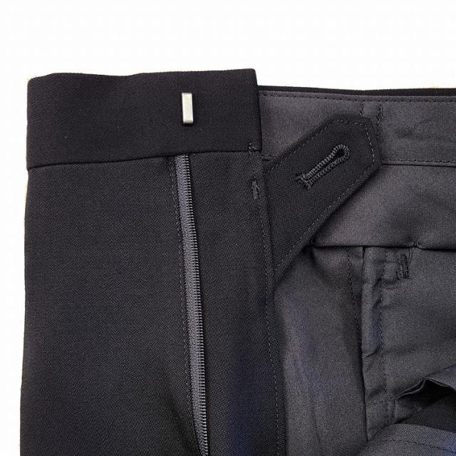 【日本製】合服 秋冬梅春用スリーシーズン用ブラックスーツ ：毛高率混 シングル 略礼服 喪服【2B×1： アジャスター付き】RM6412 or MU2400 股下未処理 ワンタック ブラック フォーマル メンズ 紳士 冠婚葬祭 葬式 葬儀 法事 法要 通夜 新潟県製造_7