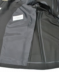 夏用 清涼・涼感ブラックスーツ SUPERTEX（長大毛織）シングル 略礼服 喪服 :US6622【2B×1★パンツ裾未処理】ブラックフォーマル 黒 冠婚葬祭 葬儀 葬式 法事 通夜 法要 礼装 サマーフォーマル_10