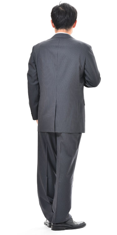 夏用 チャコールグレーのドーメルスーツ 【衿巾8cm〜8.4cm】：RM353【A体6・AB体6・AB体7】シングル【2B×1掛け★パンツ裾未処理】メンズ 紳士 サマーフォーマル ビジネススーツ オフィス