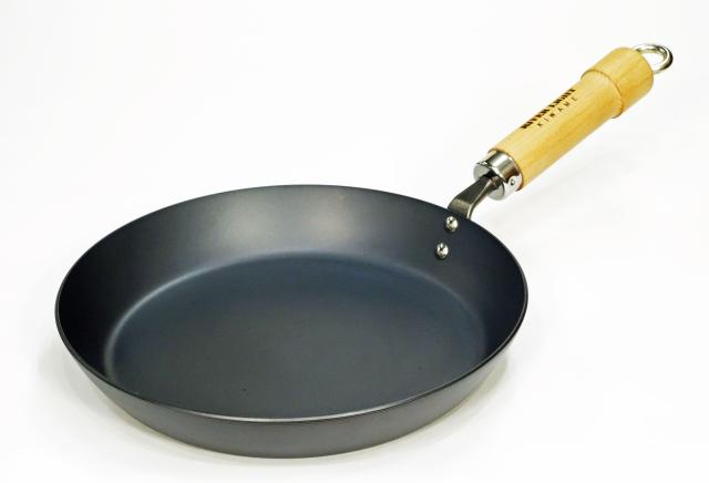 リバーライト 鉄 フライパン IH対応 送料無料 キワメ ジャパン 厚板フライパン26cm 日本製  プレゼントの通販は