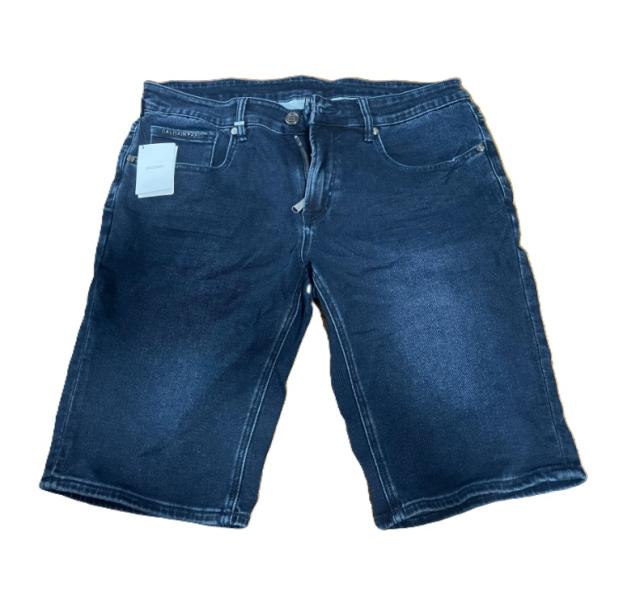 Sサイズ相当【新品タグ付】BALMAIN バルマン メンズ デニムハーフパンツ ショートパンツ ブルー BALMAIN PARIS ロゴ レザーパッチ Bロゴ バックポケット 高級感