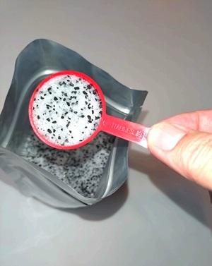 介護用 汚物入れ 脱臭剤 (散布タイプ長時間効果) ５００ｇ×【１０個】介護用おむつ 介護用シーツ おねしょマット 介護用脱臭剤 脱臭剤 防災用 糞尿臭 介護用ゴミ箱 おむつポット ごみ箱 抗菌ゴミ箱 蓋つき 消臭ゴミ箱 ダストボックス 生ごみ 密閉式 消臭ゴミ袋