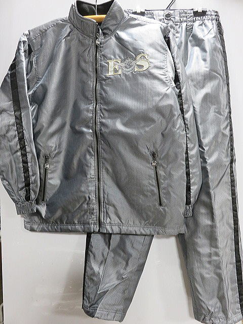 Eddie Odyssey 中綿入り　ナイロン上下セットアップ