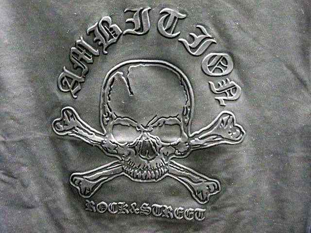 Be Ambition エンボス加工 半袖Tシャツ スカル＆ロゴ ビーアンビション