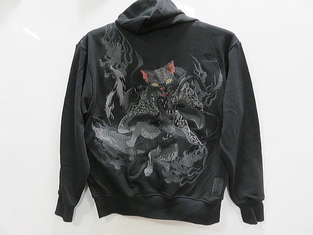 URUSHI 絡繰魂　黒猫刺繍　パーカー　漆 カラクリ魂