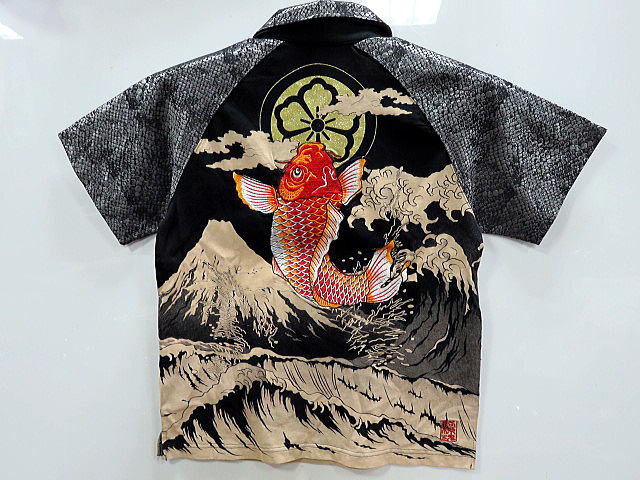 カラクリ魂 和柄  半袖ポロシャツ　緋鯉刺繍　パイソンレイヤード　KARAKURI