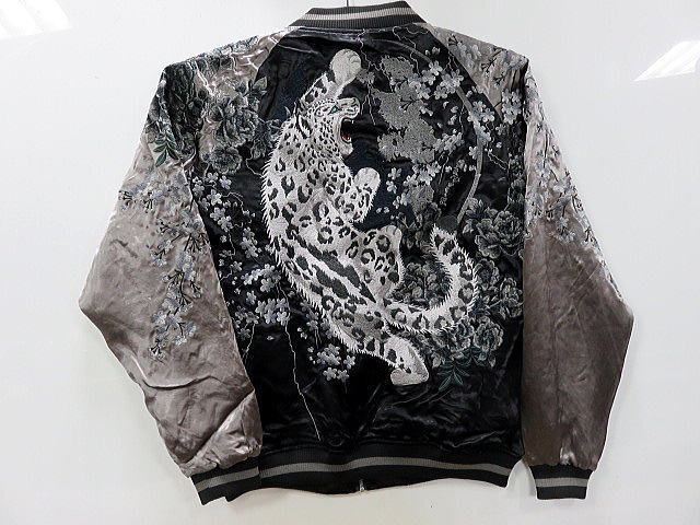 絡繰魂 粋 　リバーシブルスカジャン　雪豹×桜牡丹総刺繍　和柄　カラクリ魂  KARAKURI