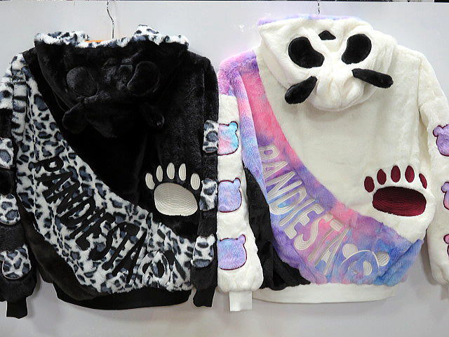 PANDIESTA JAPAN 湾曲ストライプ切替 フェイクファー パーカー