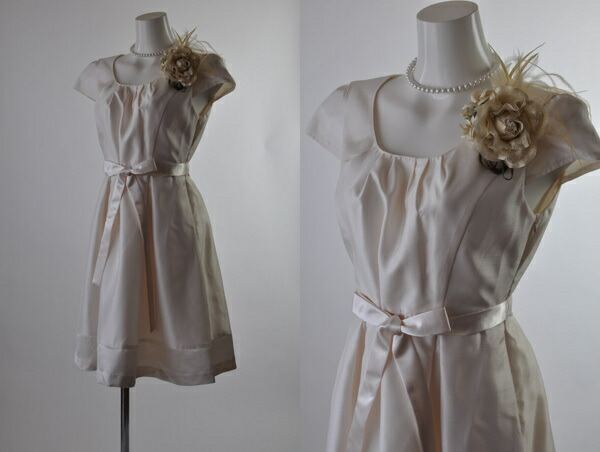 限定特価 11号 13号 フリルジャケット シャンタンワンピース スーツ かわいい 着回し カラーフォーマル セレモニー  結婚式 披露宴 お宮参り 七五三 入学式 ママ 母 顔合わせ 二次会 お出かけ アンサンブルスーツ オフホワイト (b2f3y)3273 限定特価 11号 13号 フリルジャケット シャンタンワンピース スーツ