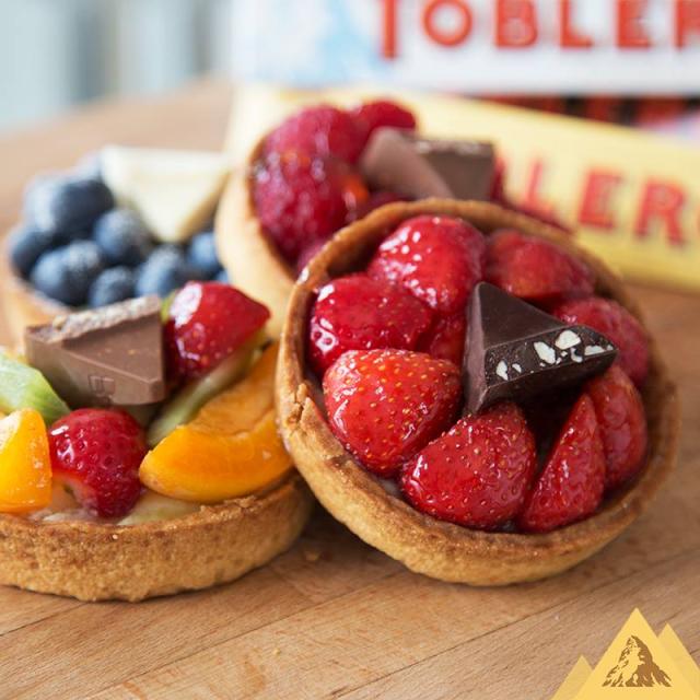 トブラローネ ミルク 35g スイスチョコレート 12本セット 送料込み