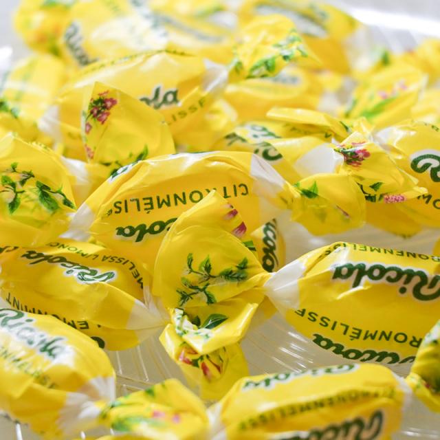 選べます リコラ ３箱 オリジナル、グラッシャーミント、レモンミントハーブ 各１箱１２袋入り、３６袋セット 送料無料 のど飴 スイスハーブキャンディー リコラ 合成香料着色不使用_8