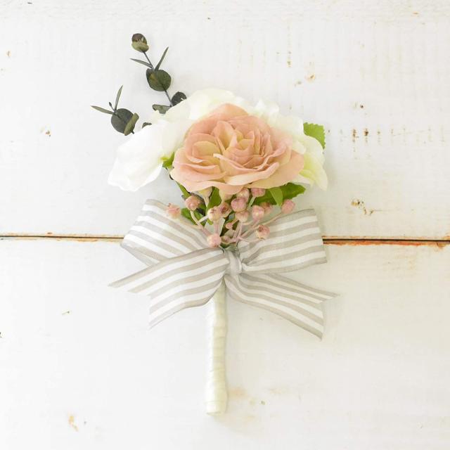 大人シックなナチュラルクラッチブーケ（ブートニア付き