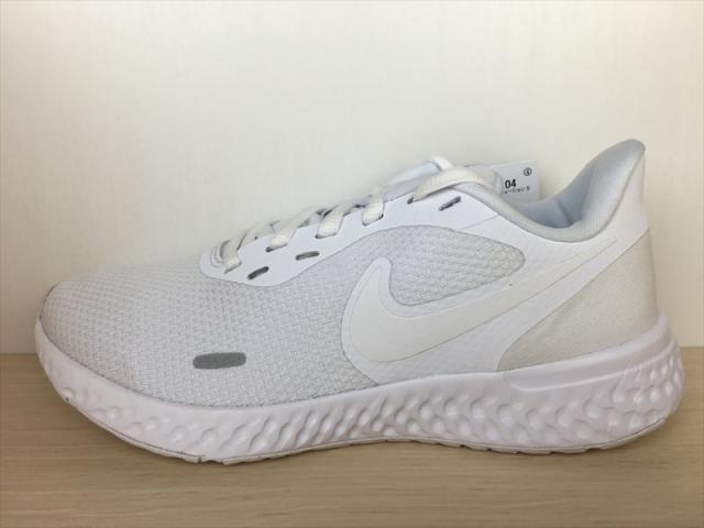 NIKE(ナイキ) BQ3207-104(1133) REVOLUTION 5 (レボリューション5) スニーカー
