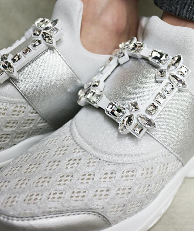 《送料無料》ビジュー メッシュ スニーカー 楽ちん 疲れにくい レディース 22 23 24 25 白 ブラック ホワイト おしゃれ かわいい 靴 痛くない スポーツ 厚底スニーカー 厚底 ダッドスニーカー 韓国ファッション シューズ 軽い 大人女子