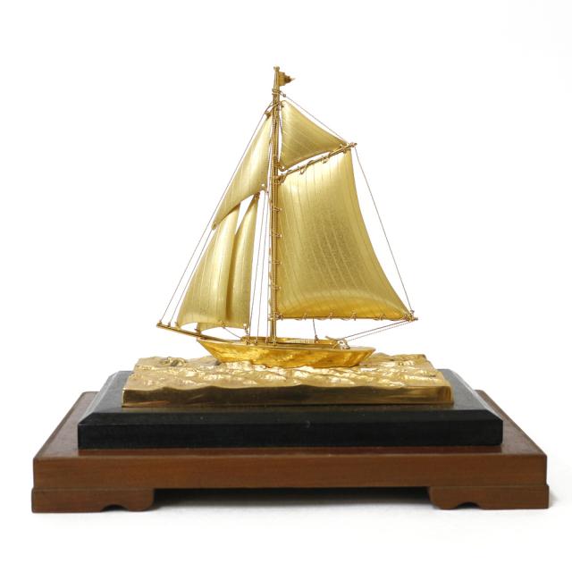 置物 ヨット 船 帆船 縁起物 インテリア 金工芸品 18金 K18