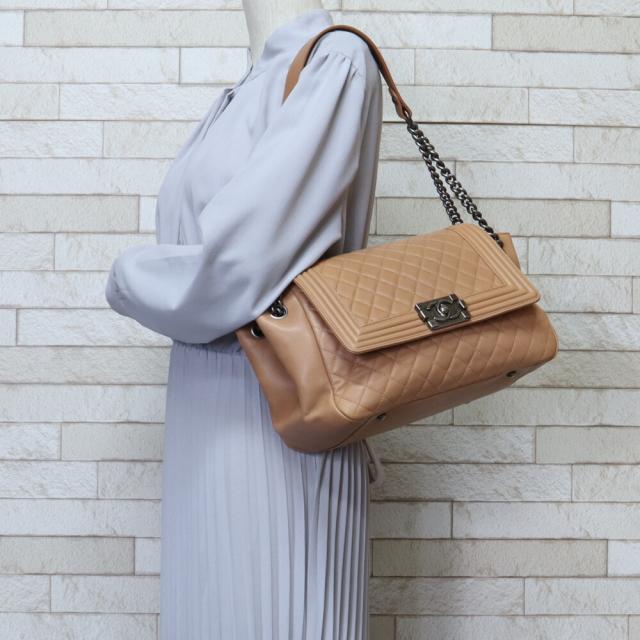シャネル ボーイシャネル ショルダーバッグ レザー ベージュ