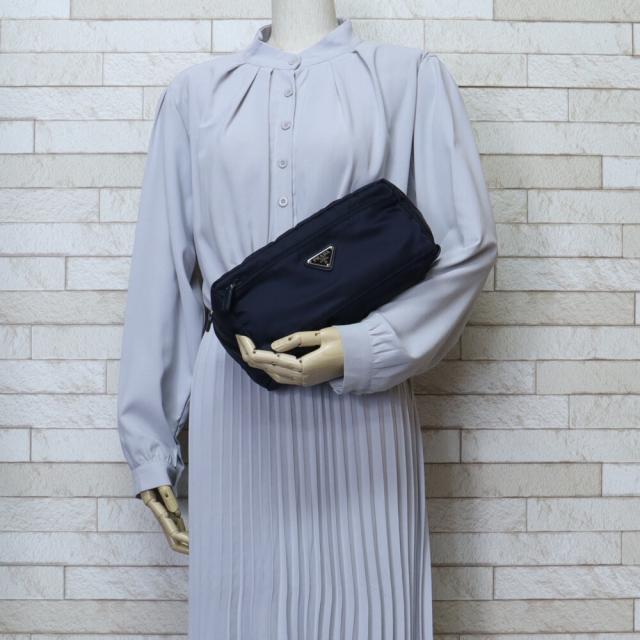 プラダ ポーチ ナイロン ユニセックス PRADA  中古  R&Kリサイクルキング プラダ ポーチ ナイロン ユニセックス PRADA 中古 R&Kリサイクルキング