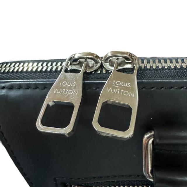 ルイヴィトン ポルトドキュマンジュール モノグラムマカサー