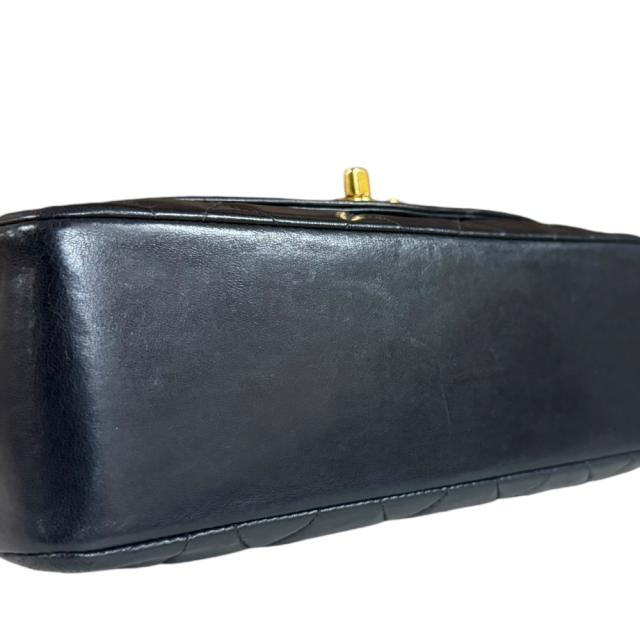 シャネル ダイアナ ショルダーバッグ ラムスキン ブラック レディース