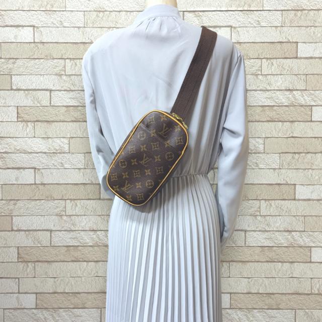 ルイヴィトン ポシェット ガンジュ モノグラム ボディバッグ モノグラムキャンバス M51870 ブラウン メンズ LOUIS VUITTON  中古  R&Kリサイクルキングの通販は