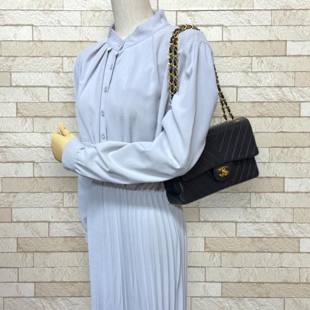 シャネル Vステッチ ショルダーバッグ ラムスキン ブラック レディース CHANEL  中古 R&amp;Kリサイクルキング_1