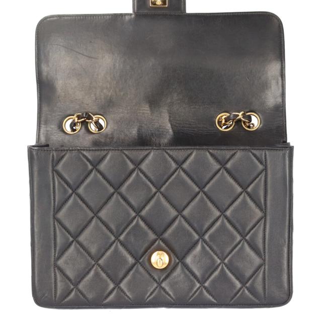 シャネル マトラッセ ショルダーバッグ ラムスキン ブラック