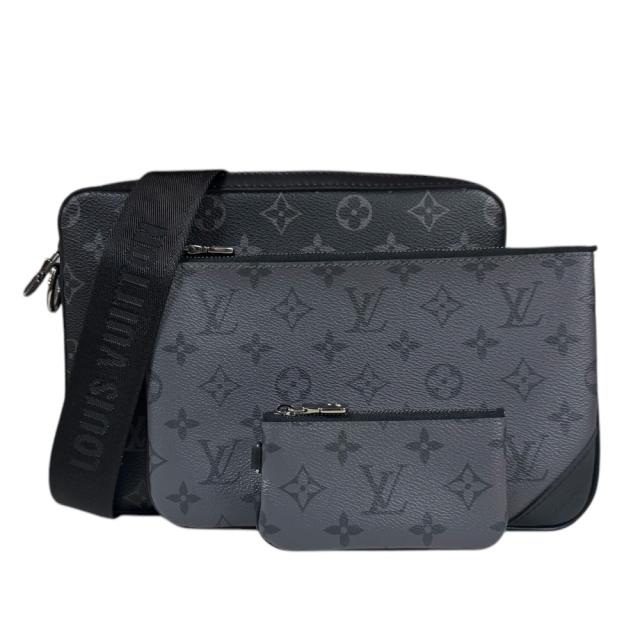 ルイヴィトン トリオメッセンジャー モノグラムエクリプス ショルダーバッグ モノグラムエクリプス M69443 ブラック メンズ LOUIS VUITTON  中古 R&Kリサイクルキング