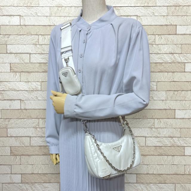 プラダ Re-Edition 2005 ショルダーバッグ レザー 1BH204 ホワイト