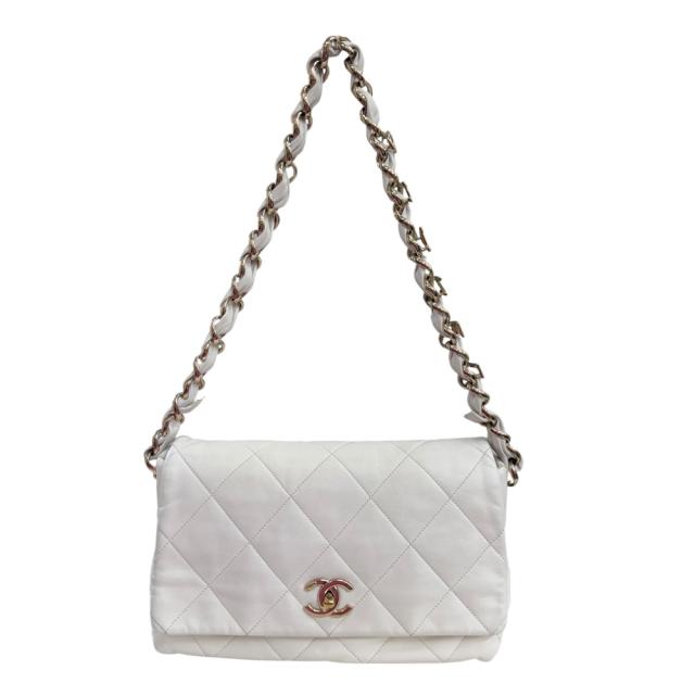 シャネル マトラッセ ショルダーバッグ レザー ホワイト レディース CHANEL  中古 R&Kリサイクルキング
