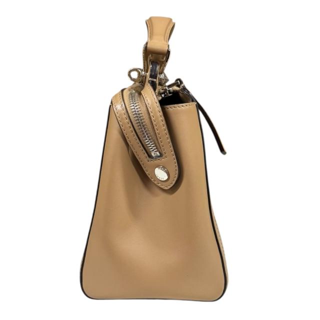 Fendi ベージュショルダーバッグ　小型 FENDI 並行輸入 フェンディ ショルダーバッグ モン トレゾール