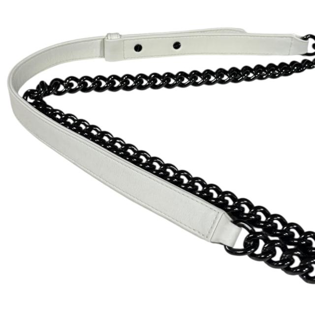 シャネル ボーイシャネル ショルダーバッグ レザー A92193 ホワイト レディース CHANEL  中古 シャネル ボーイシャネル ショルダーバッグ レザー A92193 ホワイト