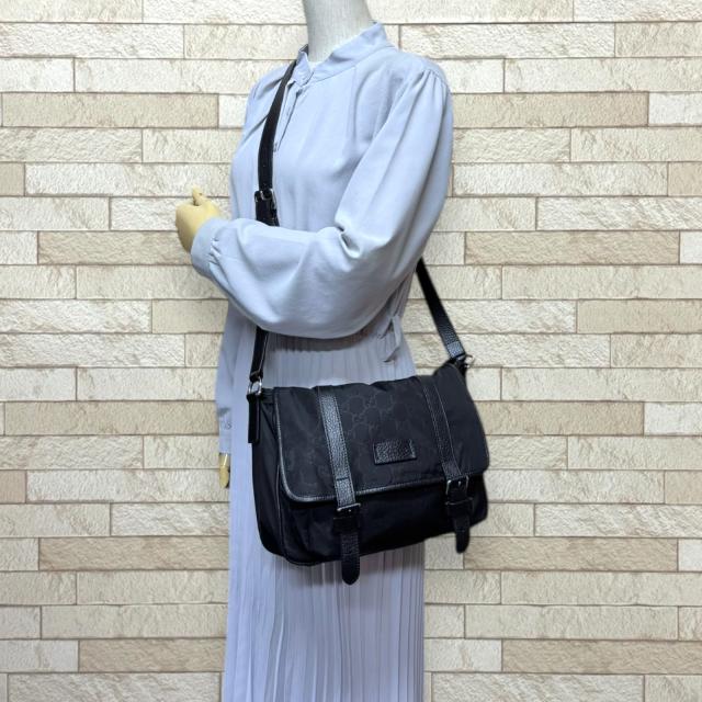 グッチ GG柄メッセンジャーバッグ ショルダーバッグ ナイロン 510335 ブラック ユニセックス GUCCI 中古 R&Kリサイクルキング