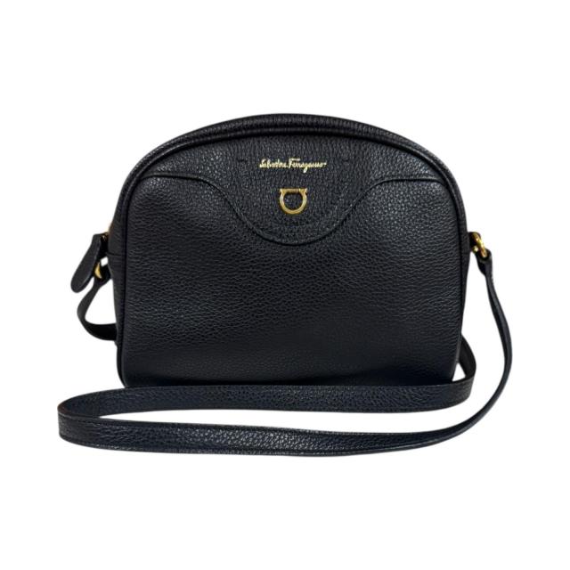 サルヴァトーレフェラガモ ガンチーニ ショルダーバッグ レザー GU-210411 ブラック レディース Salvatore Ferragamo  中古 R&Kリサイクルキング