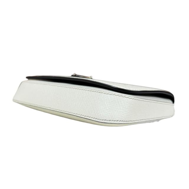 プラダ サフィアーノ ショルダーバッグ レザー 2VD061 ホワイト ユニセックス PRADA  中古 PRADA プラダ サフィアーノ ショルダーバッグ レザー ホワイト ユニ
