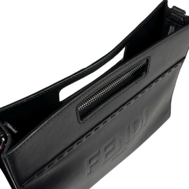 フェンディ ショッパー スモール ショルダーバッグ なめし革 7VA547 黒いこと メンズ FENDI  中古 R&amp;K再利用第一人者