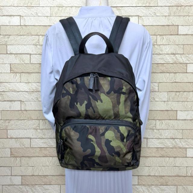プラダ カモフラージュ柄 リュック・デイパック ナイロン 2VZ066 メンズ PRADA 中古 R&Kリサイクルキング_1