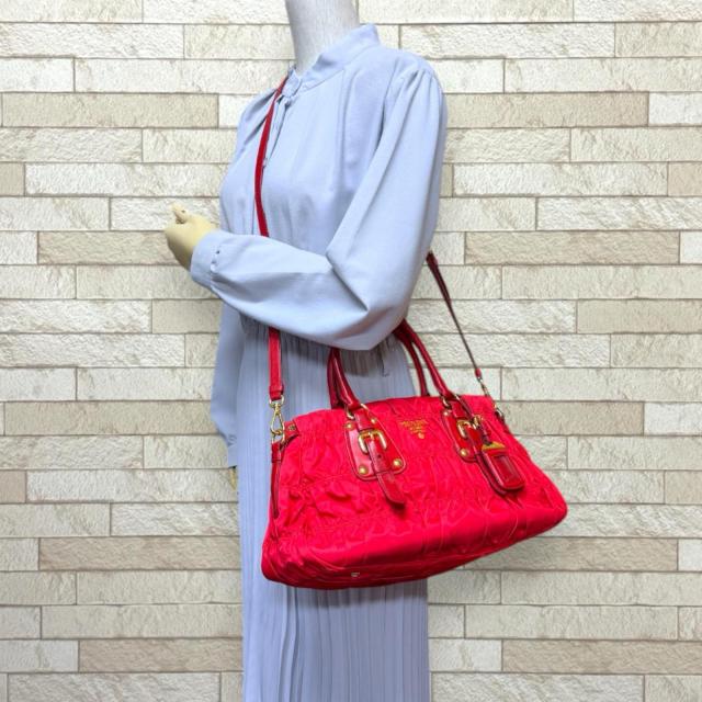 プラダ ギャザー ショルダーバッグ ナイロン BN1407 レッド レディース PRADA 中古 R&Kリサイクルキング_1