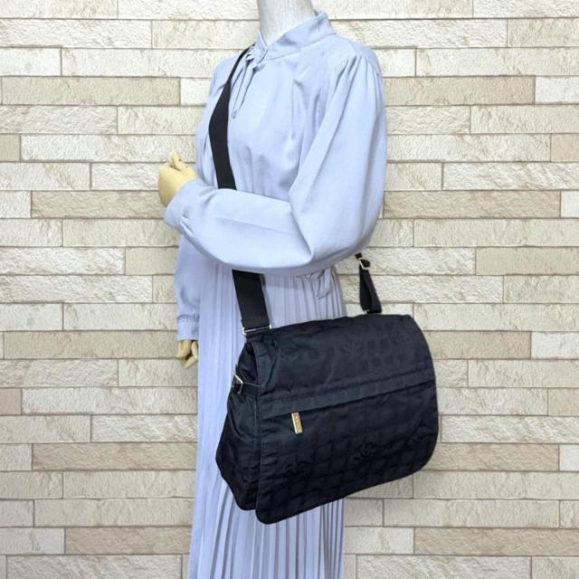 シャネル ニュートラベル ショルダーバッグ ナイロンジャガード A29348 ブラック レディース CHANEL  中古 R&amp;Kリサイクルキング_1